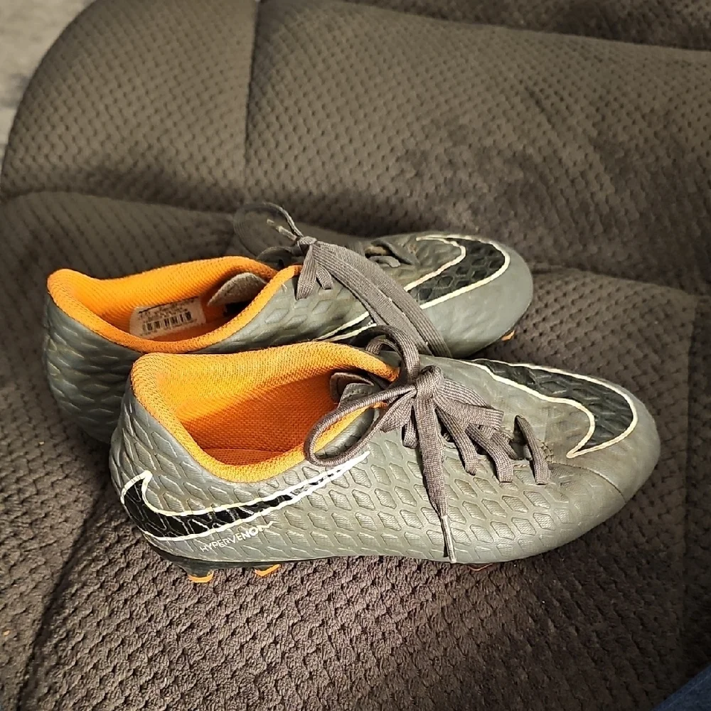 Nike HyperVenom Kids Gray and Orange Soccer Shoes